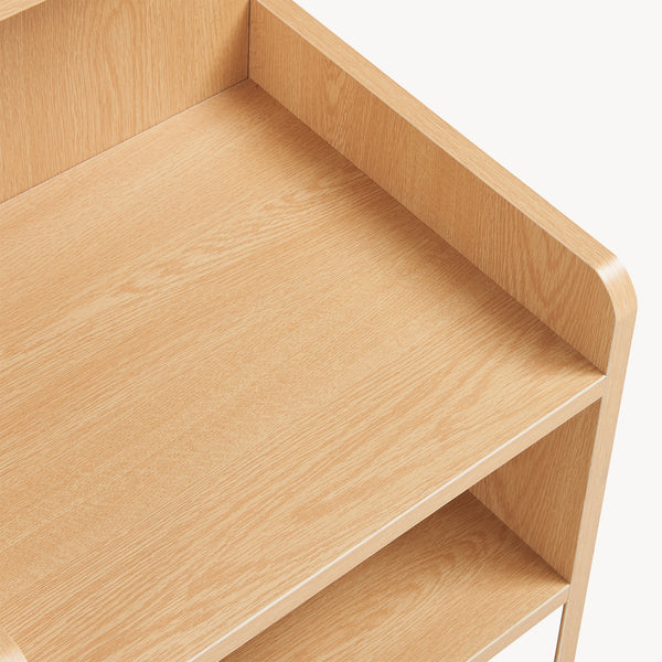 Éjjeliszekrény polccal Bordkak 75x35x30 cm tölgyfa hatású/fehér [en.casa]