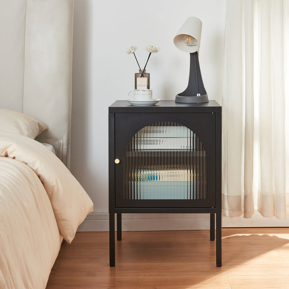 Éjjeliszekrény Karlskrona 60x42,5x40 cm fekete, matt [en.casa] - premiumXL