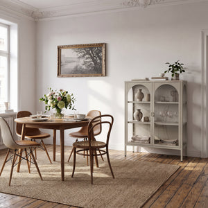Vitrines szekrény Klippestad acél 95x80x35 cm teveszín [en.casa]