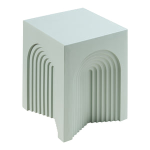 Kisasztal Elverumn [en.casa]