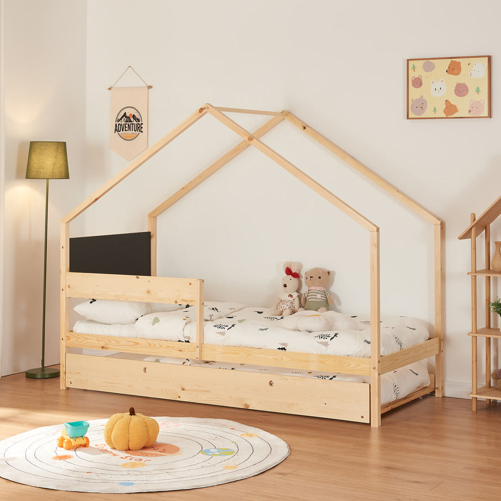 Házágy Sodankylä 90x200cm kihúzható ággyal, fenyőfa, natúr [en.casa] - premiumXL