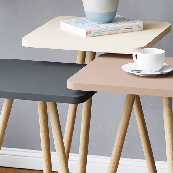 Oldalasztalok 3 db-os készletben Hobro [en.casa]